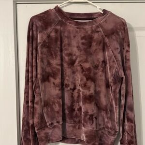 Lululemon sweatshirt